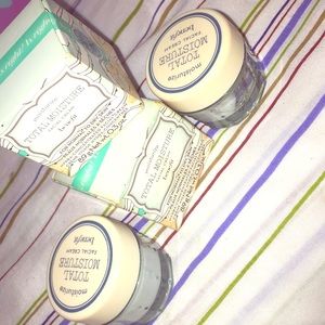 Facial cream